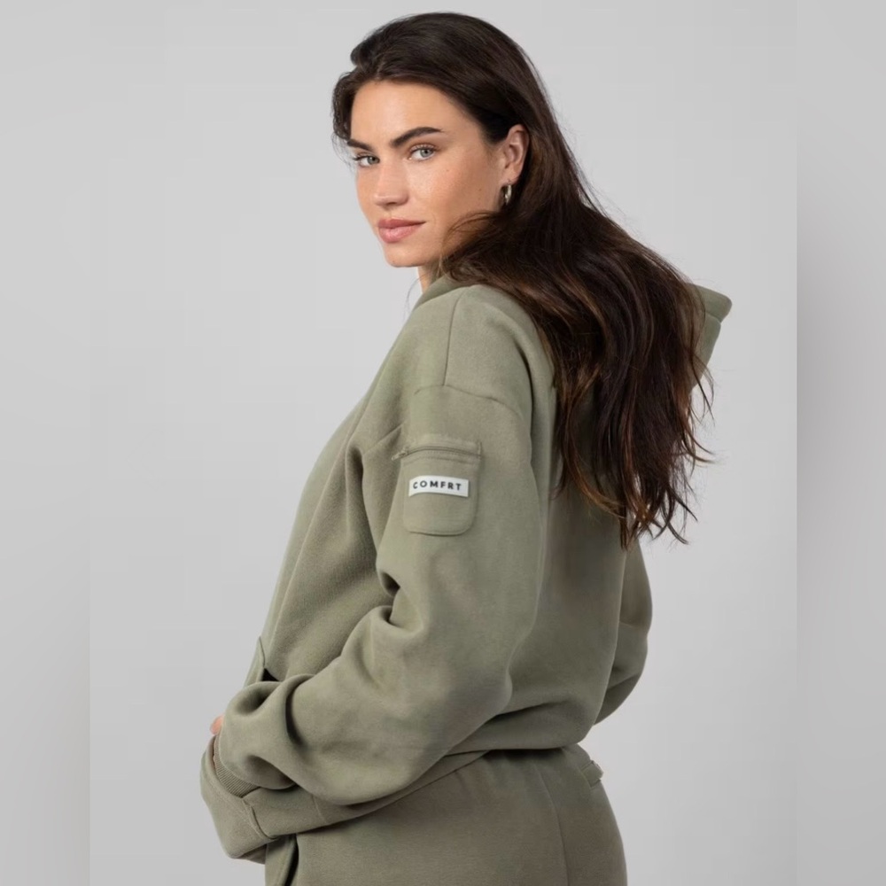 Comfrt Travel Hoodie - NWT